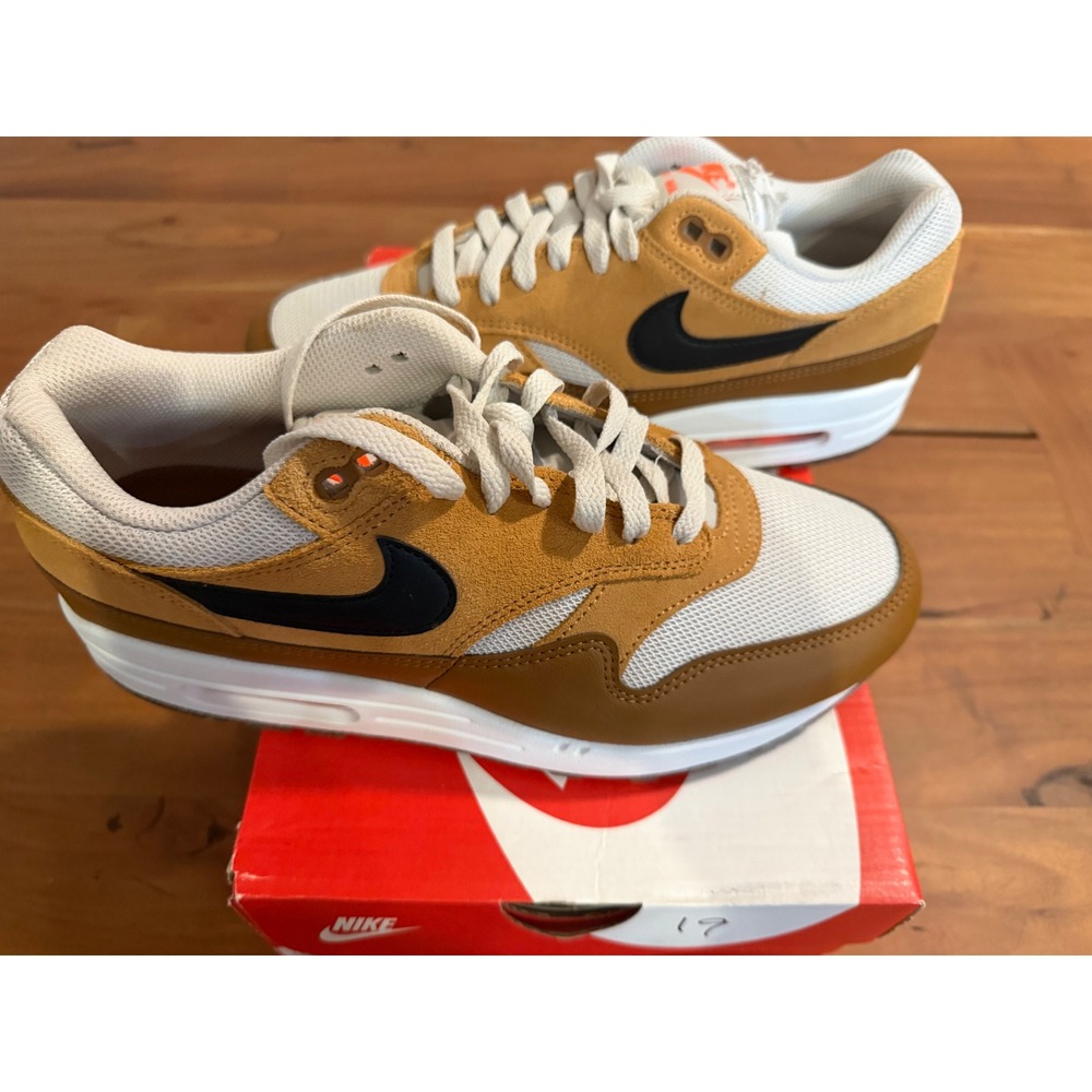 Nike Air Max 1 ESS Essential British Tan Bone Flax Shoes FZ5808-004 Men's Sz 8.5